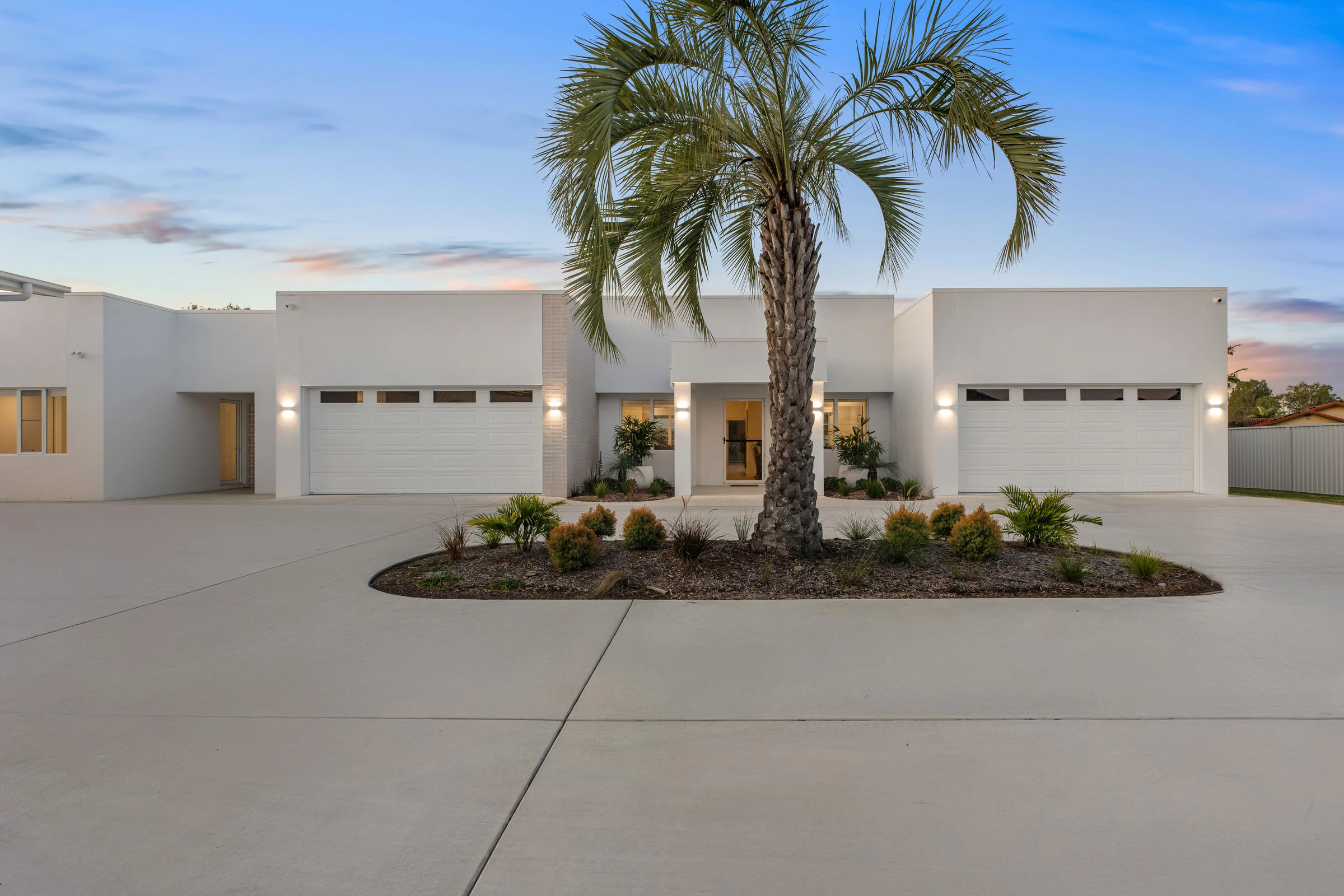 Arrival: Contemporary exterior, The Hide Away at Little Mountain